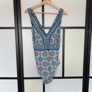 Catalina Swimsuit 1x (16W) Floral Island Resort Vacation Bathing suit NO CUPS!